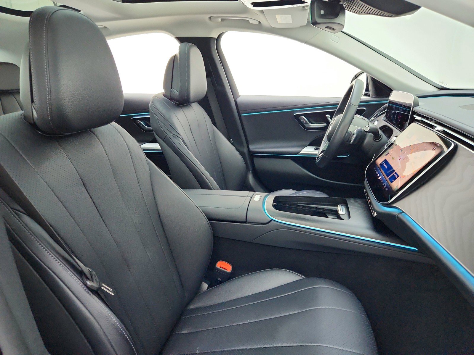 Certified 2025 Mercedes-Benz E 350 4MATIC Sedan image 30