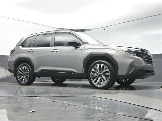 Used 2025 Subaru Forester Touring w/ Touring Package image 41