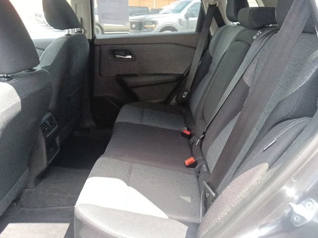 Used 2023 Nissan Rogue SV AWD/4WD image 27
