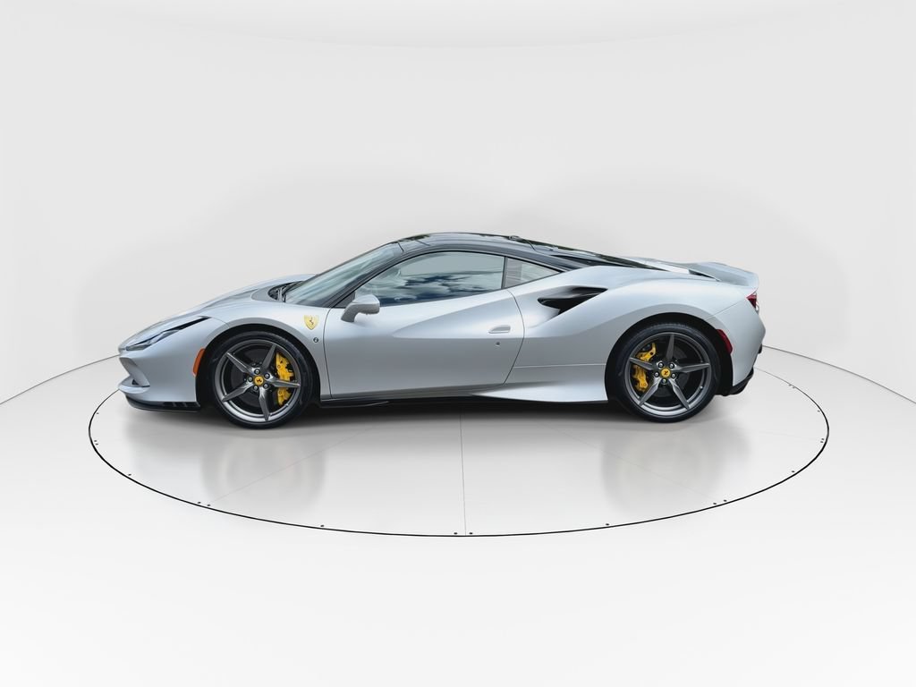 Certified 2022 Ferrari F8 Tributo RWD image 5