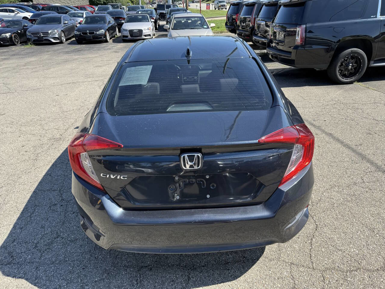 Used 2018 Honda Civic EX image 10