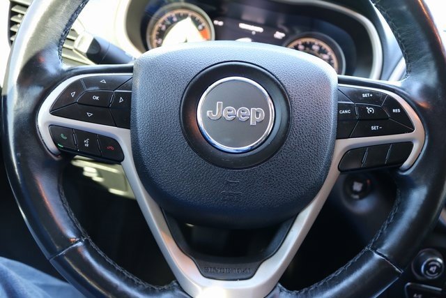 Used 2018 Jeep Cherokee Limited image 21
