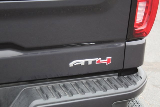 Used 2024 GMC Sierra 1500 AT4 w/ Technology Package image 5