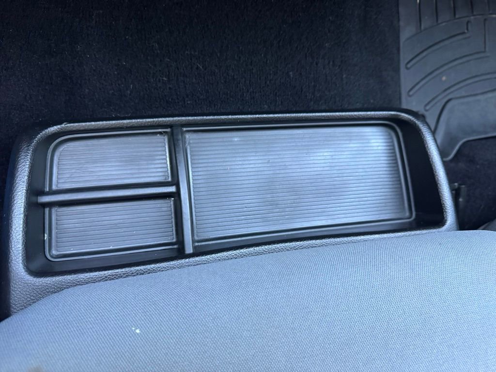 Used 2019 RAM 1500 Classic SLT image 30