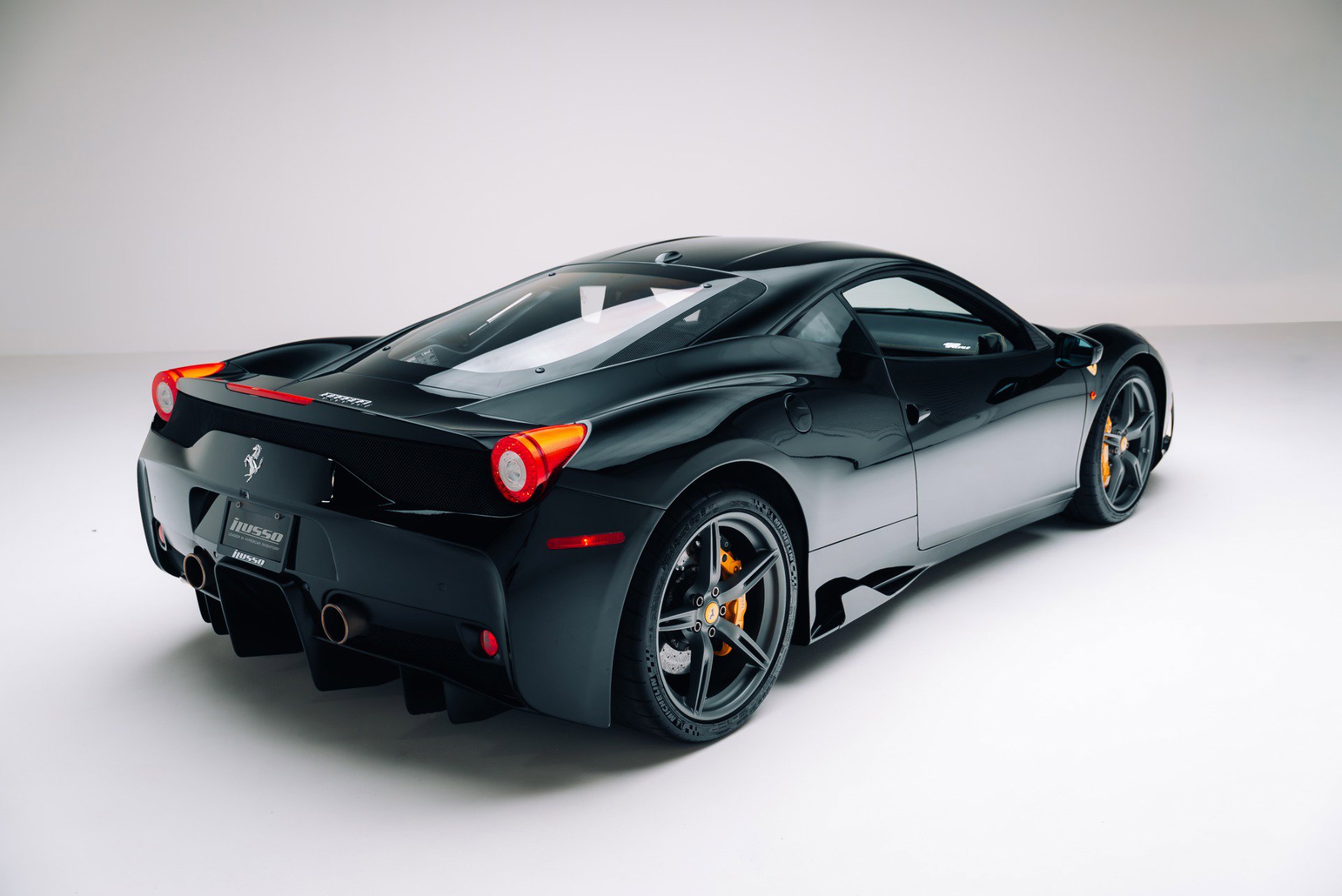 Used 2015 Ferrari 458 Speciale Coupe RWD image 5