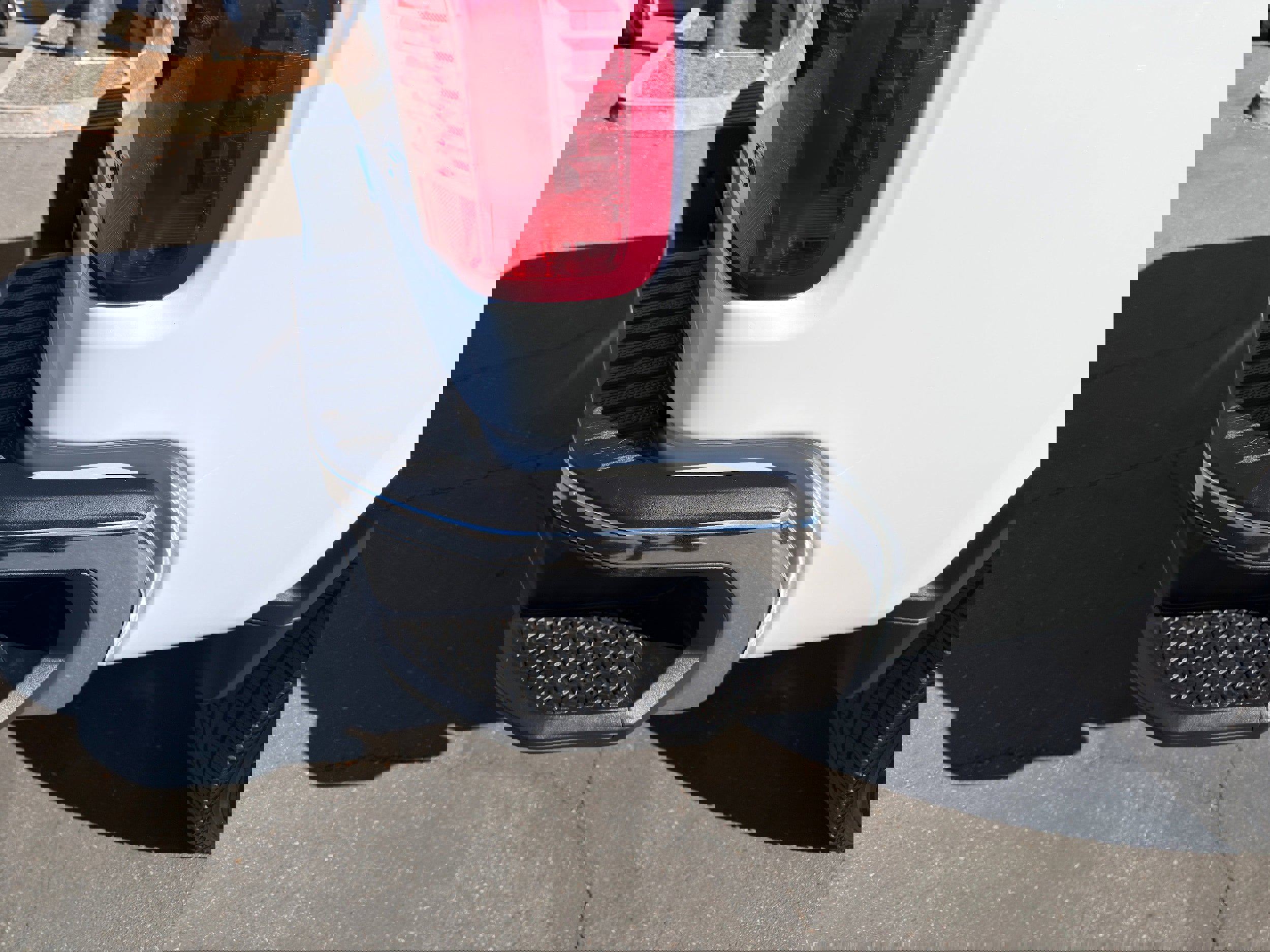 Used 2024 Chevrolet Silverado 2500 LT image 16