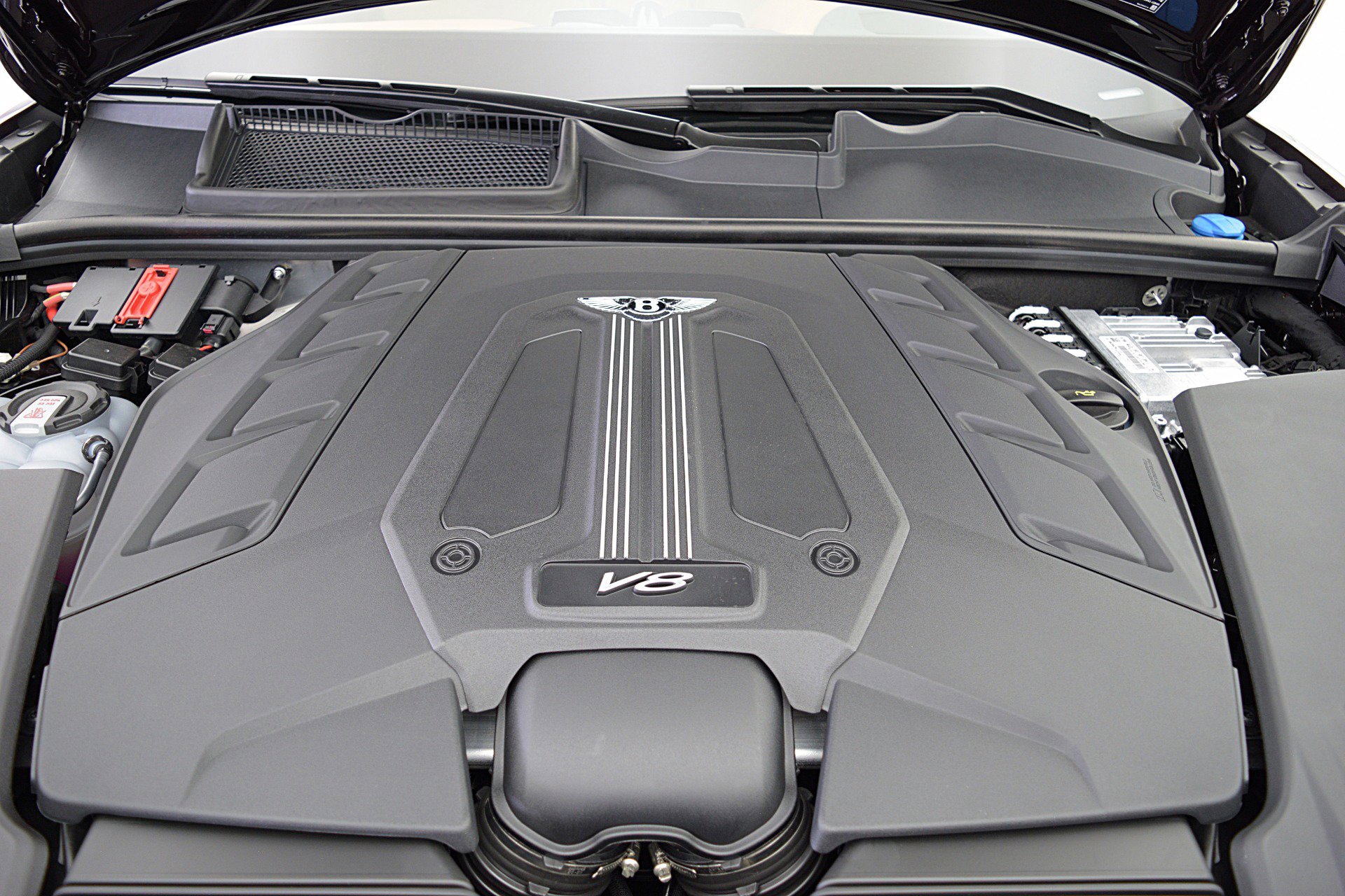 Used 2024 Bentley Bentayga image 20