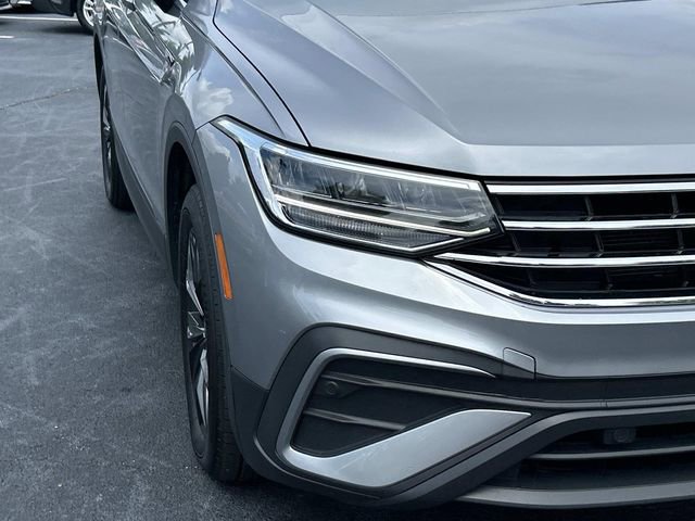 Used 2024 Volkswagen Tiguan SE AWD/4WD image 10