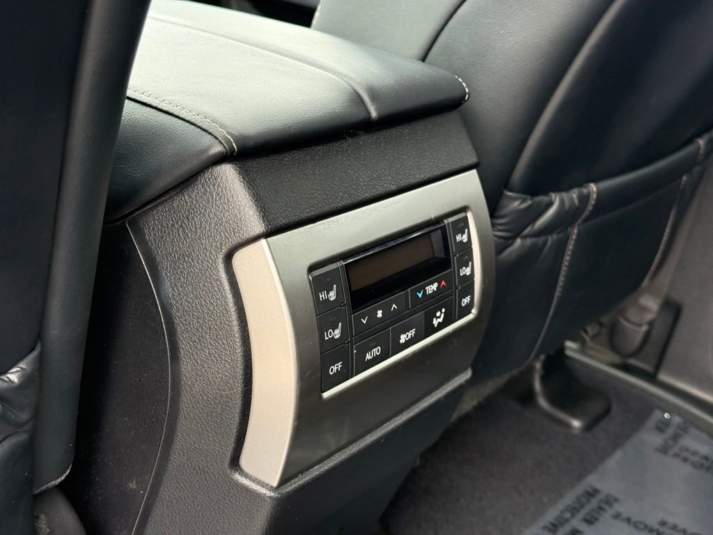 Used 2023 Lexus GX 460 Luxury w/ Sport Design Package image 18