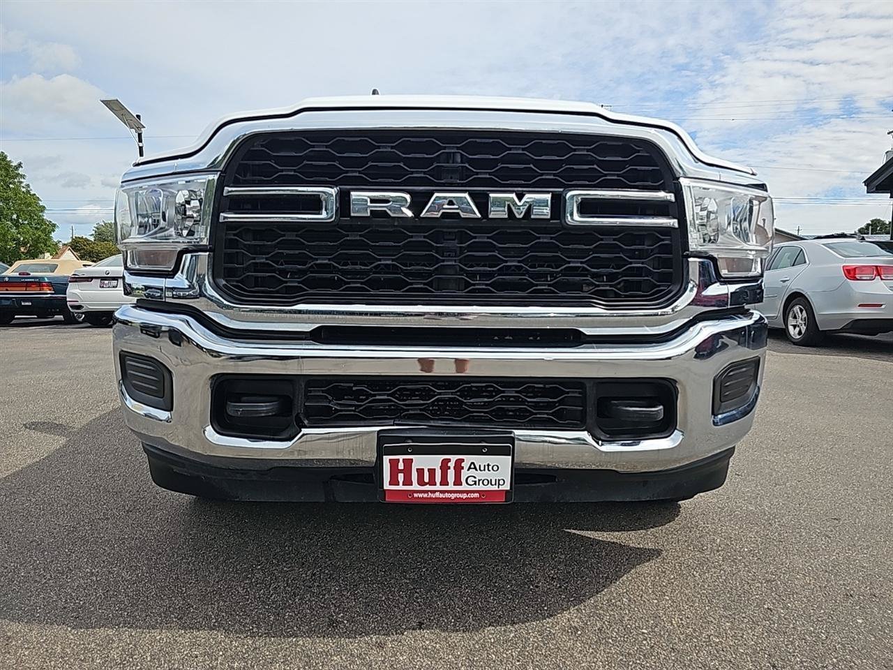 Used 2022 RAM 2500 Tradesman w/ Chrome Appearance Group RWD image 9