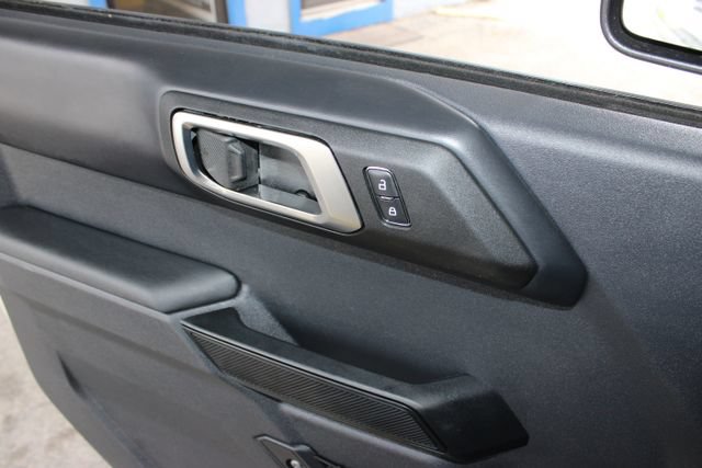 Used 2025 Ford Bronco Outer Banks AWD/4WD image 21