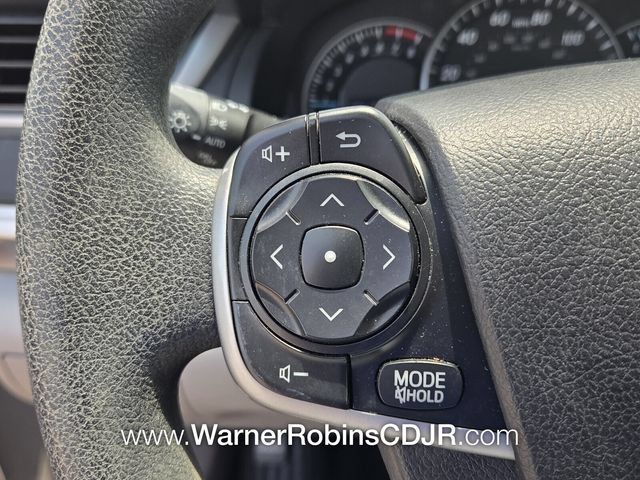 Used 2014 Toyota Camry LE FWD image 25