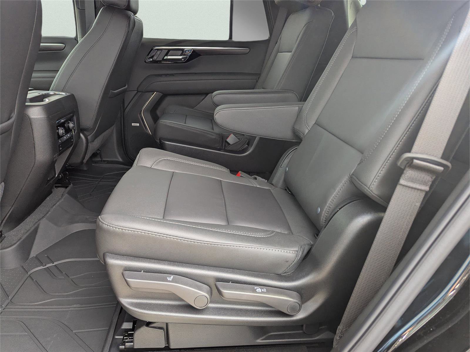 New 2026 Chevrolet Tahoe LT w/ Comfort Package image 25