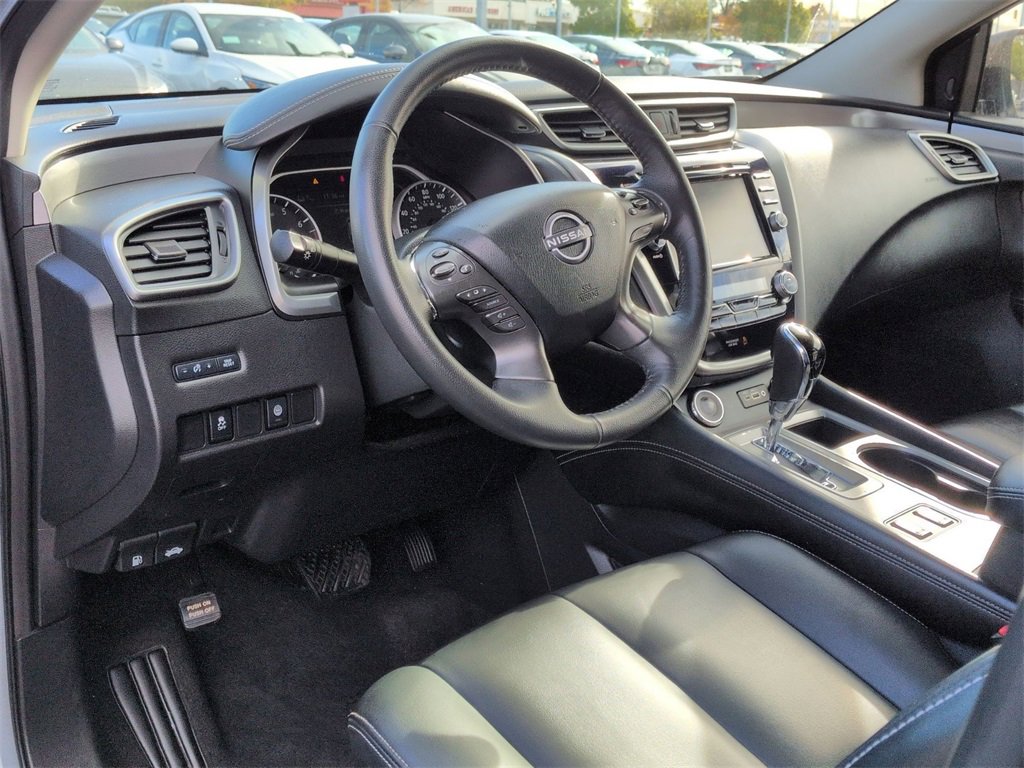 Used 2024 Nissan Murano SV w/ SV Midnight Edition Package image 9