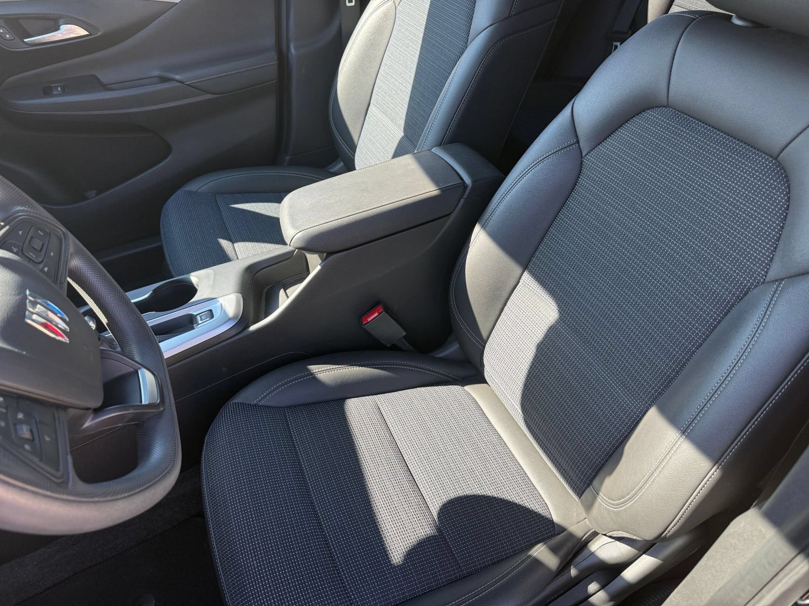 Used 2026 Buick Envista Preferred FWD image 35
