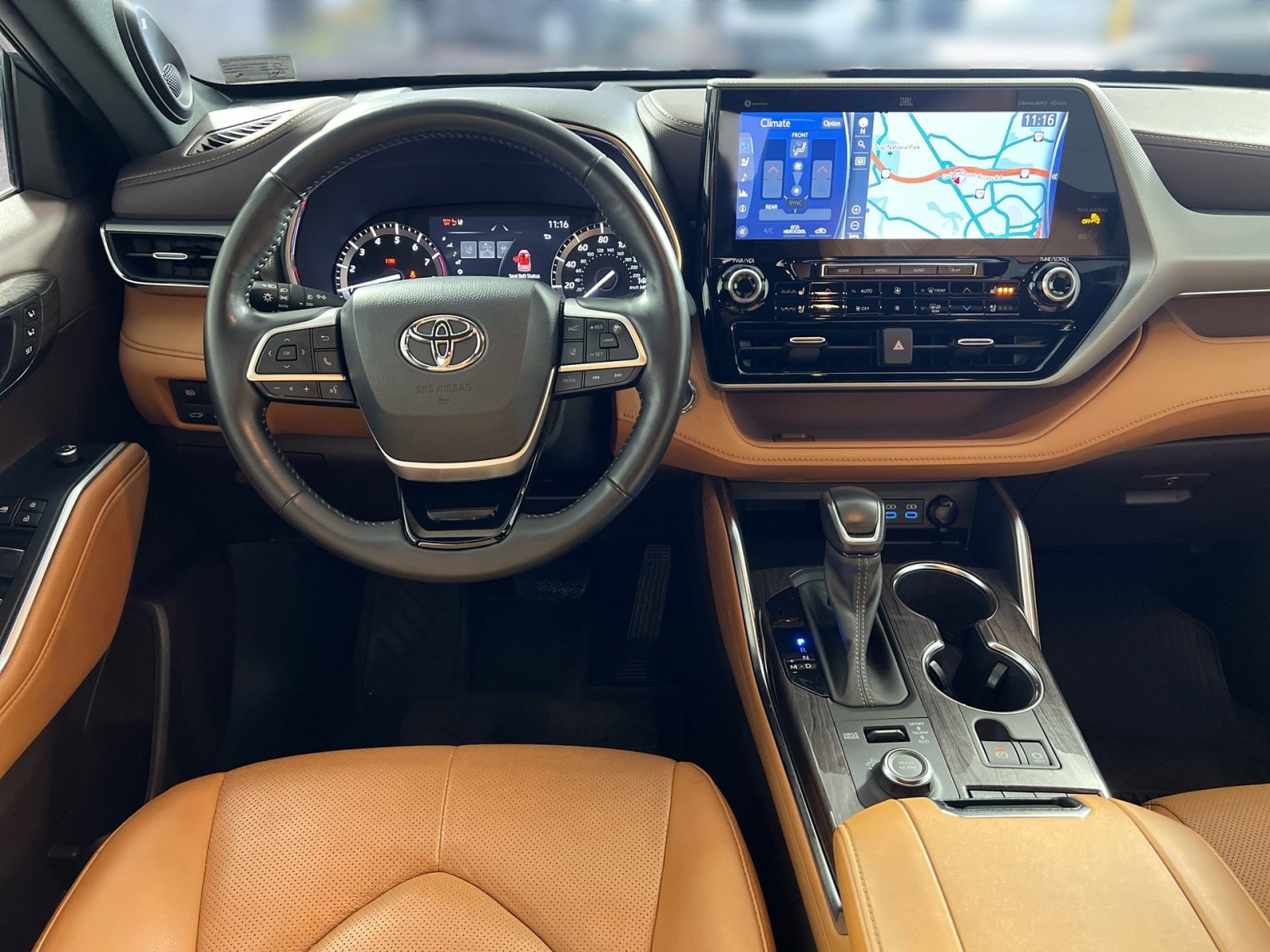 Used 2022 Toyota Highlander Platinum image 23