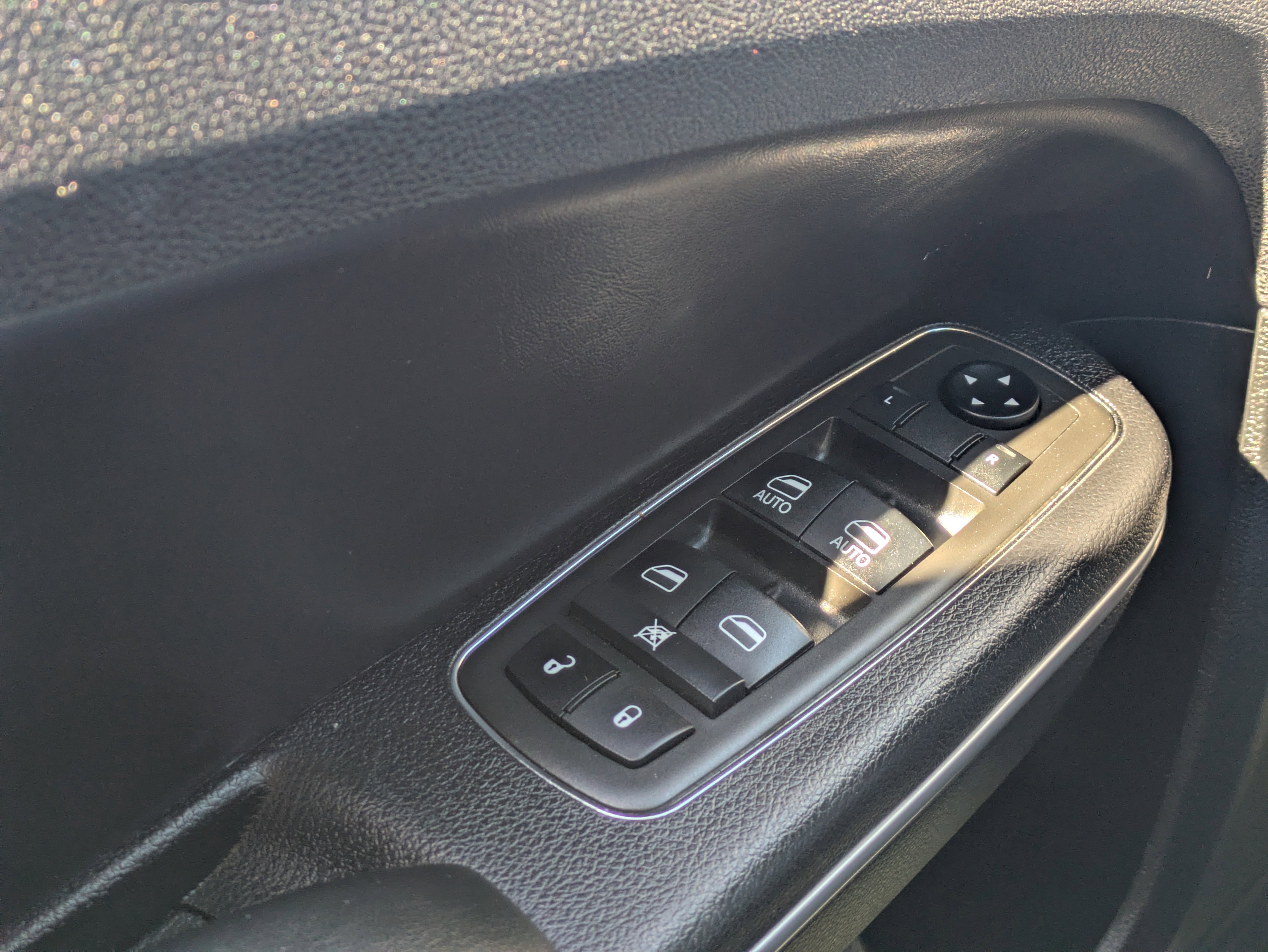 Used 2021 Chrysler 300 Touring image 26