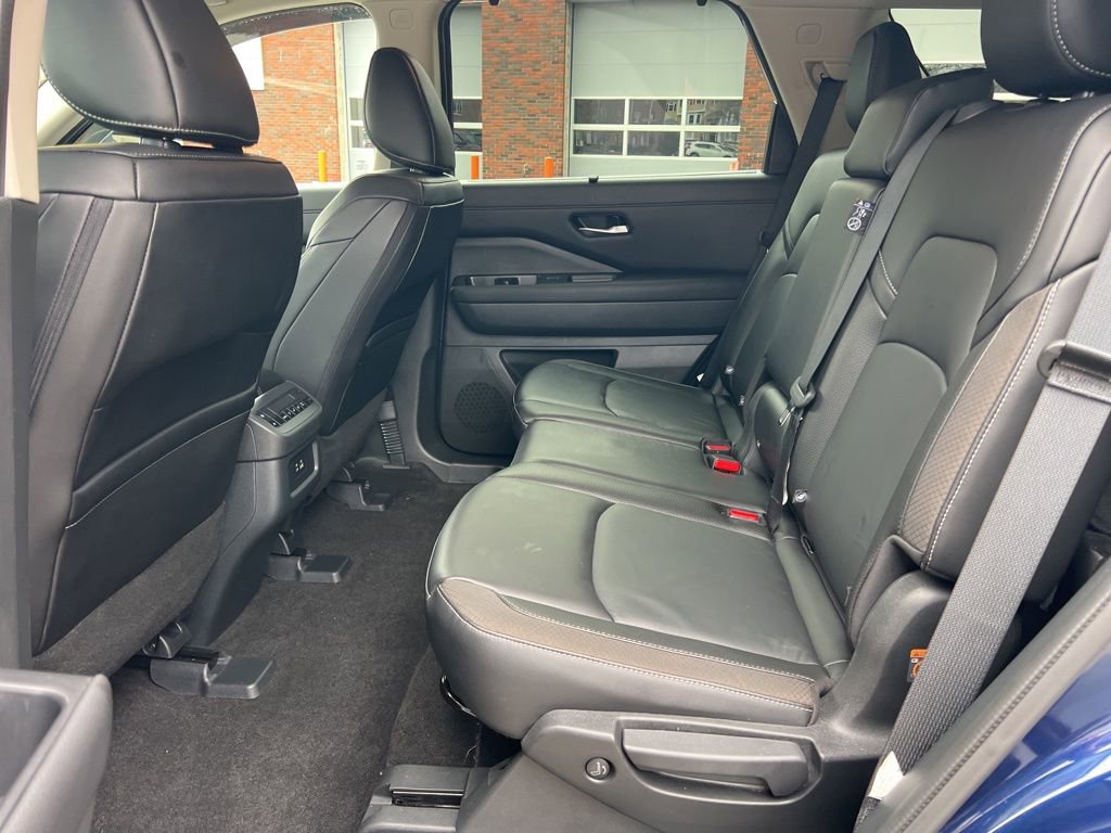 Used 2024 Nissan Pathfinder SL image 26