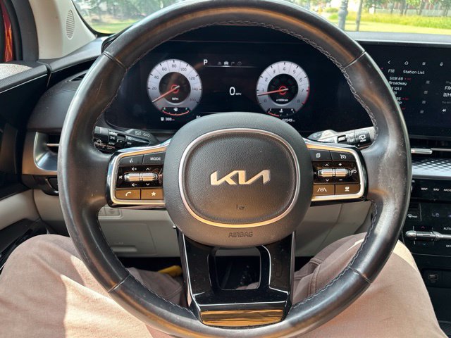 Certified 2024 Kia Carnival SX Prestige FWD image 38