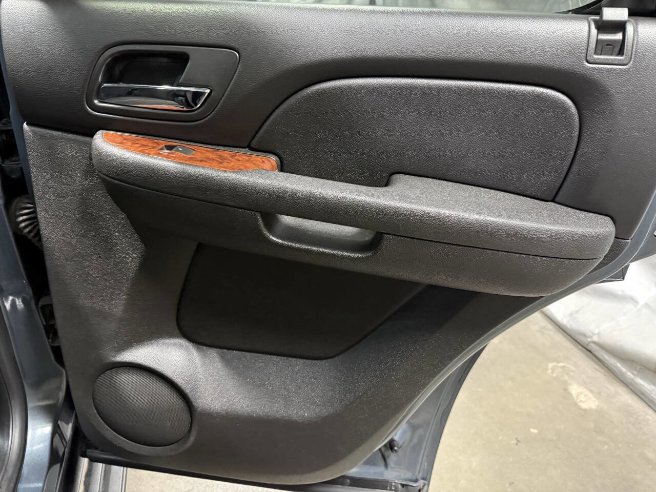 Used 2008 Chevrolet Tahoe LT w/ Convenience Package 1 image 16