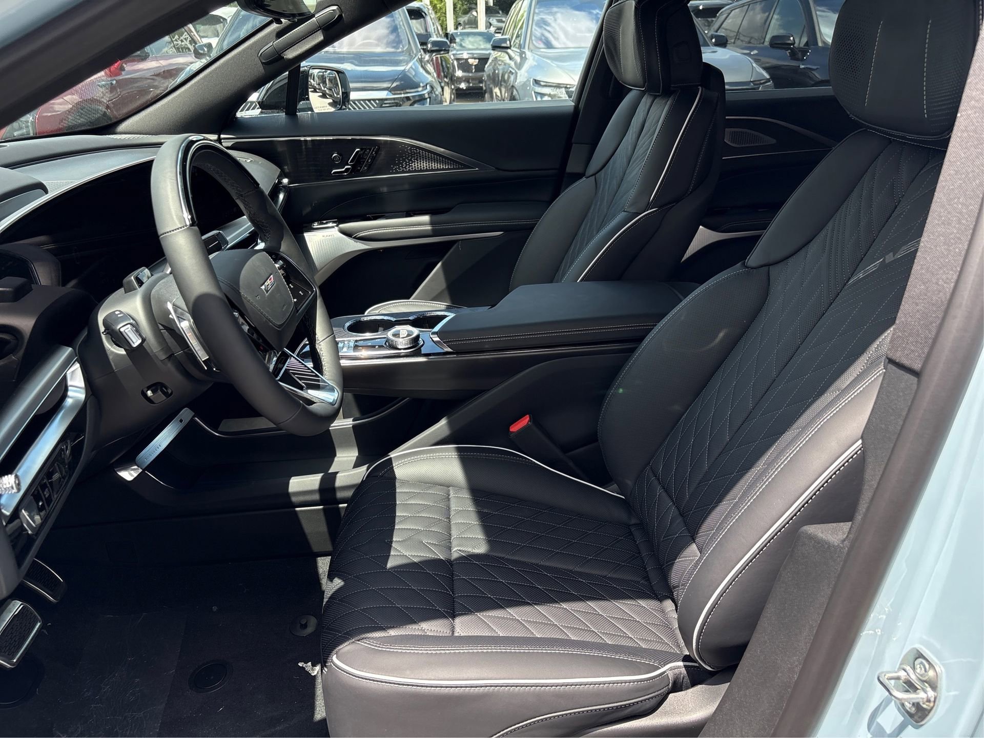 New 2026 Cadillac Lyriq V image 9