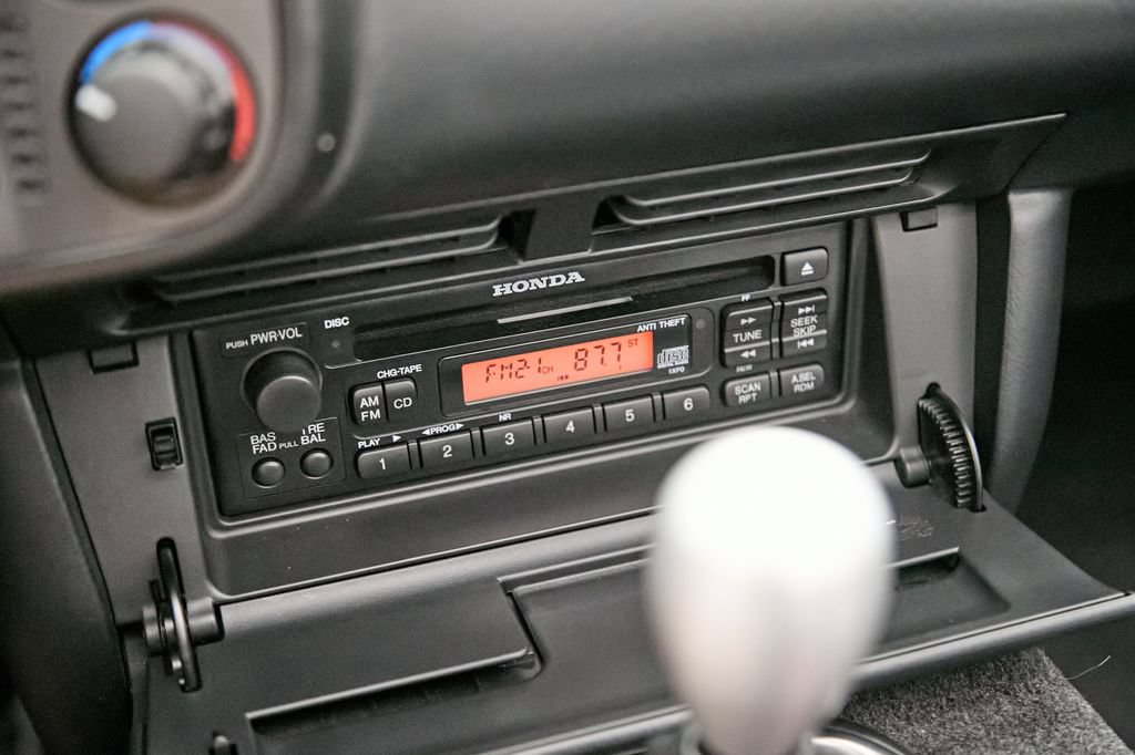 Used 2000 Honda S2000 image 41
