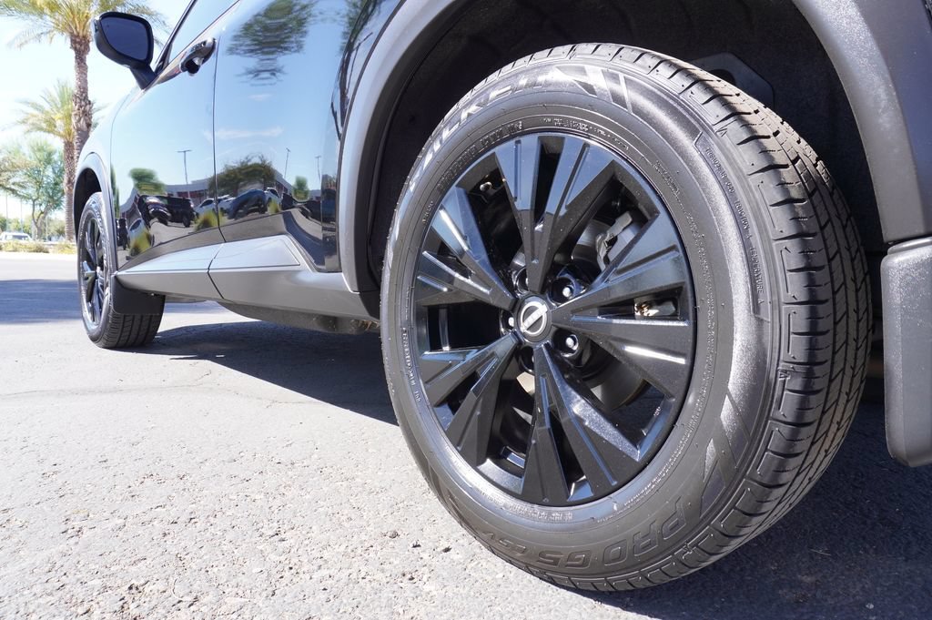 Certified 2023 Nissan Rogue SV w/ SV Premium B Package FWD image 6