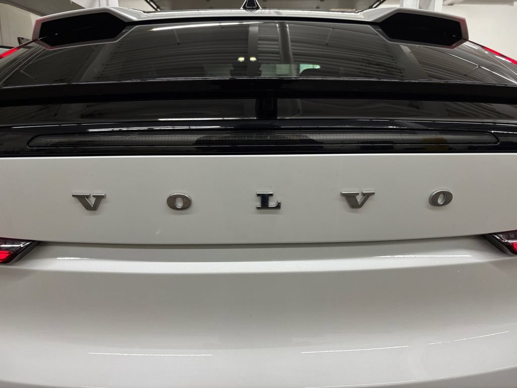 Certified 2023 Volvo C40 P8 Recharge Ultimate AWD/4WD image 33