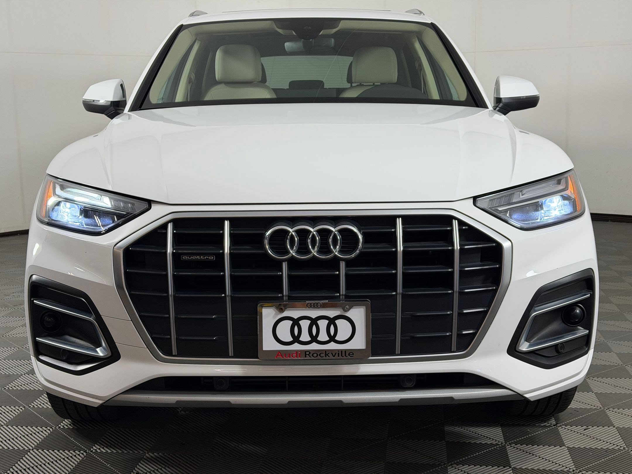 Certified 2023 Audi Q5 Premium w/ Convenience Package AWD/4WD image 6