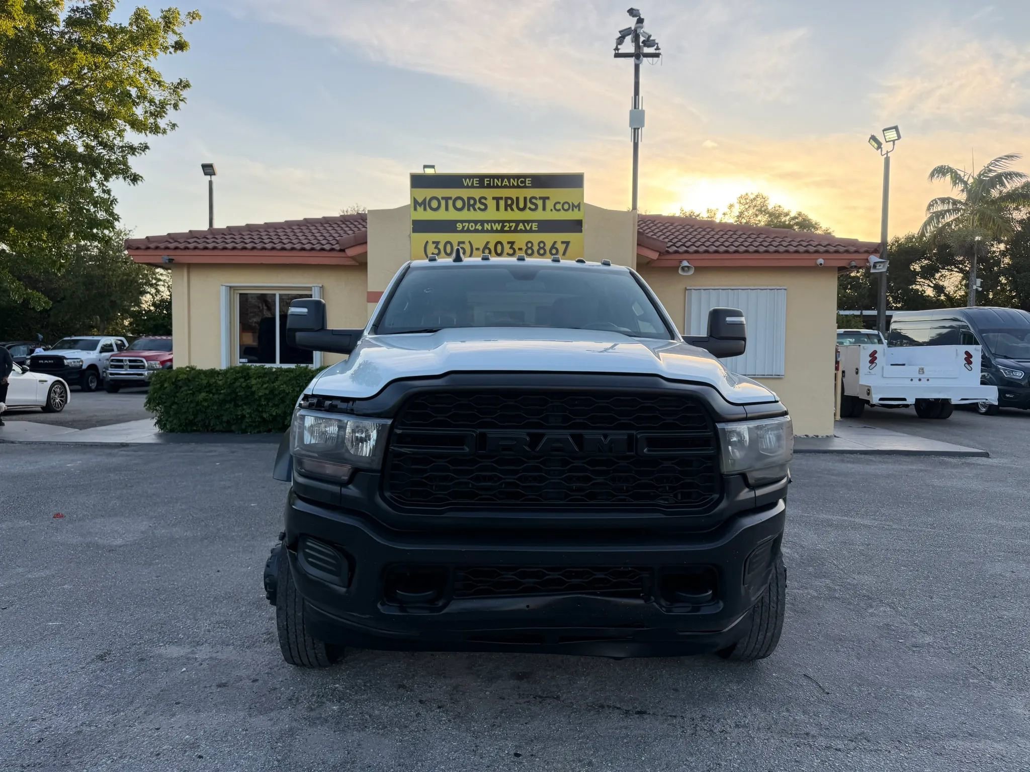 Used 2023 RAM 5500 Tradesman w/ Max Tow Package AWD/4WD image 8
