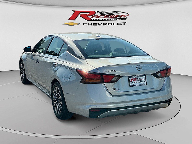 Used 2025 Nissan Altima 2.5 SV FWD image 3