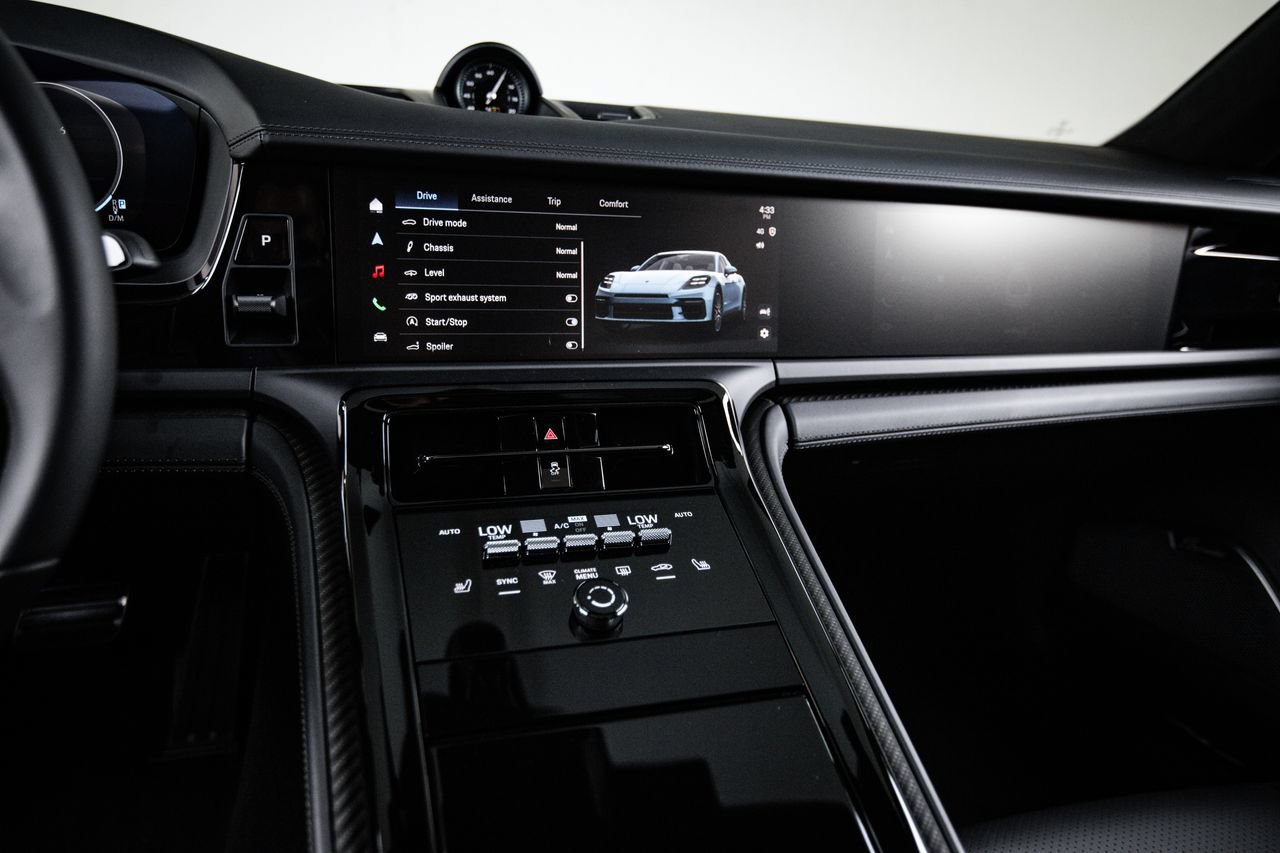 Certified 2026 Porsche Panamera GTS AWD/4WD image 20
