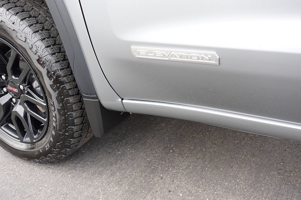 Used 2025 GMC Sierra 1500 Elevation AWD/4WD image 12
