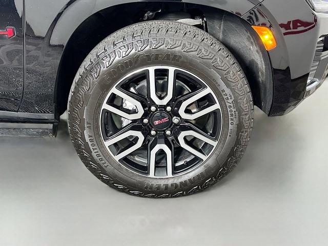 Used 2024 GMC Yukon AT4 w/ AT4 Premium Plus Package AWD/4WD image 42