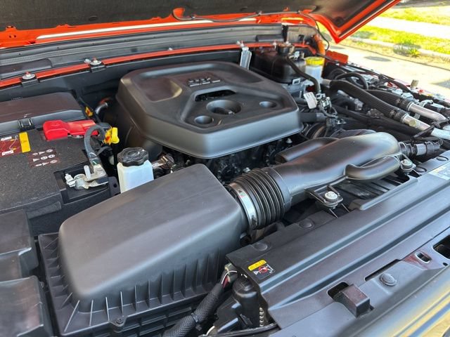 Used 2023 Jeep Wrangler Unlimited w/ Convenience Group AWD/4WD image 29