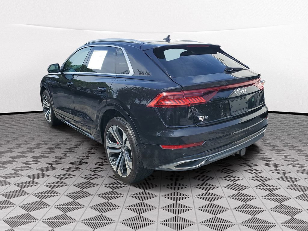 Used 2019 Audi Q8 Prestige w/ Luxury Package AWD/4WD image 4