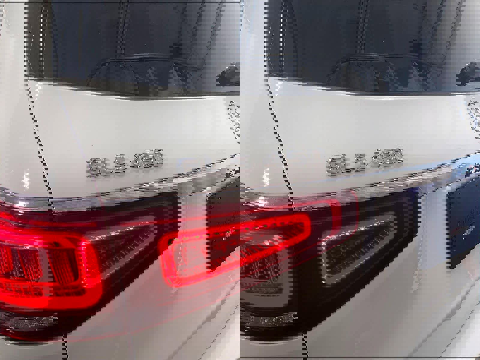 Used 2022 Mercedes-Benz GLS 450 4MATIC image 30