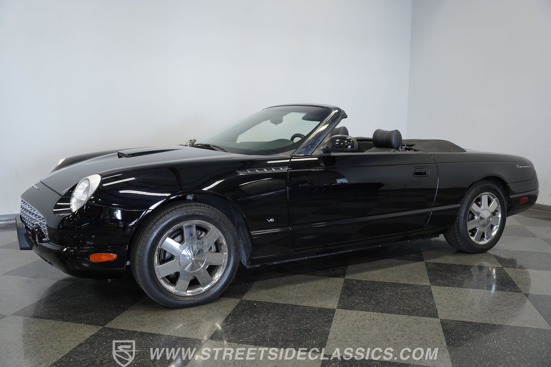 Used 2003 Ford Thunderbird RWD image 6