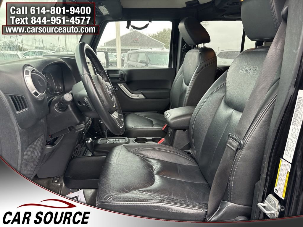 Used 2013 Jeep Wrangler Unlimited Sahara w/ Connectivity Group image 10