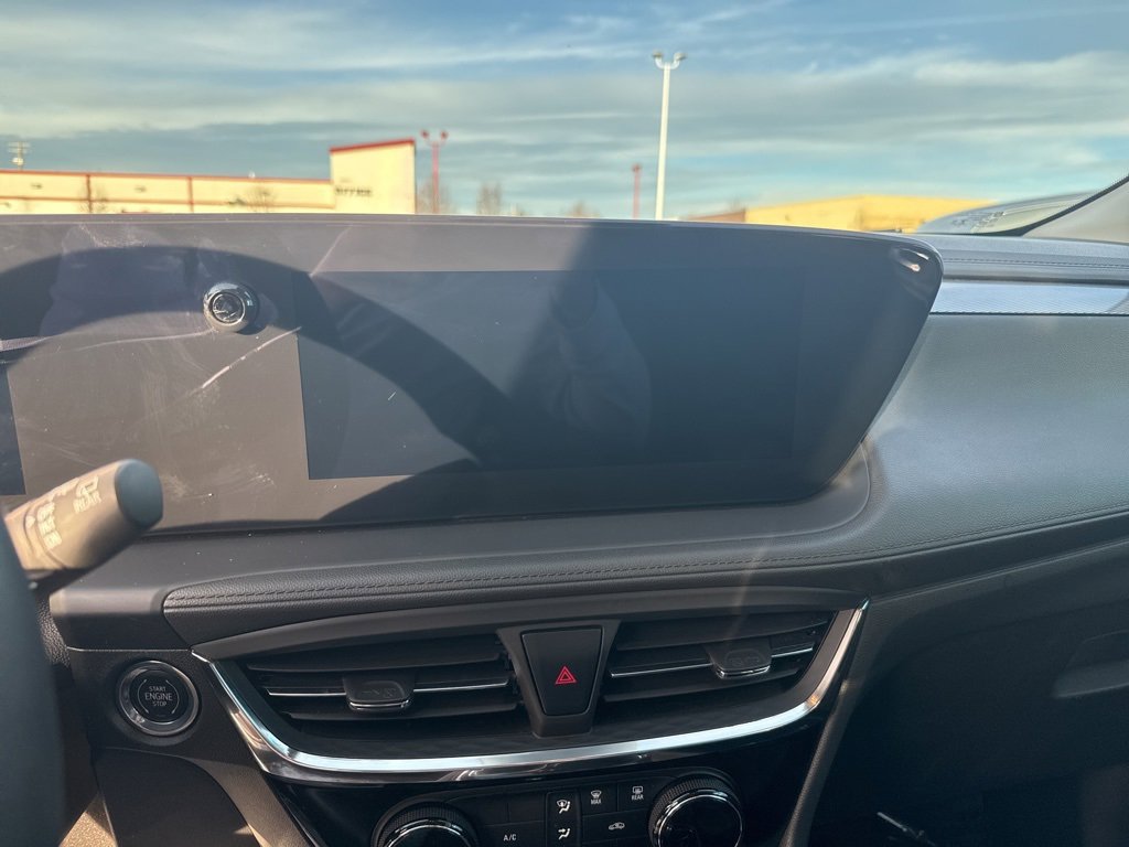 Used 2024 Buick Encore GX Sport Touring image 13