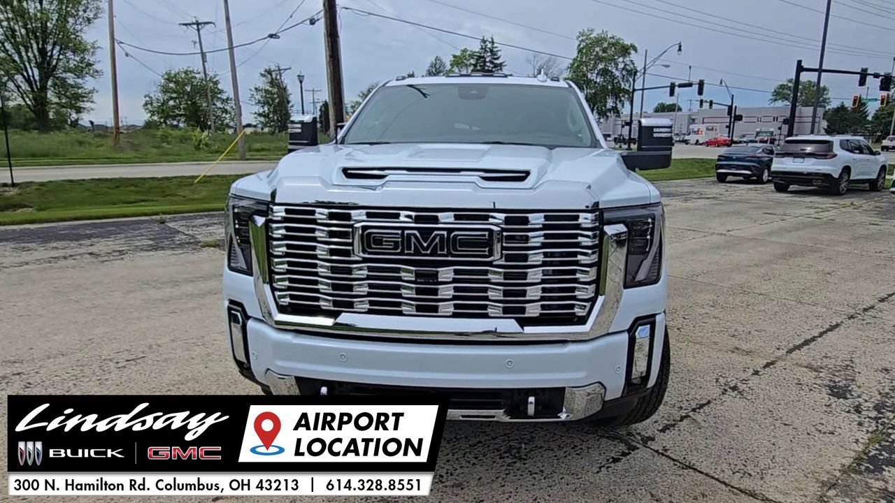 New 2026 GMC Sierra 2500 Denali w/ Denali Reserve Package AWD/4WD image 3