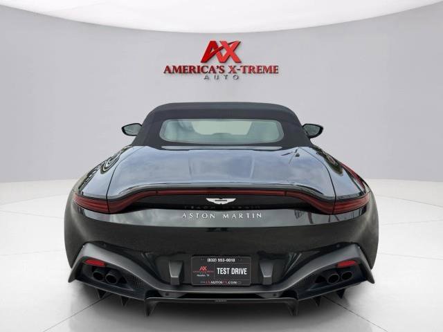 Used 2022 Aston Martin V8 Vantage Roadster RWD image 4