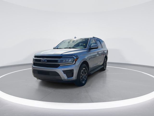 Used 2024 Ford Expedition XLT image 4