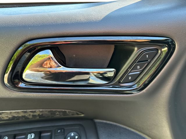 Used 2023 Dodge Durango R/T w/ Hemi Orange Plus Package AWD/4WD image 26