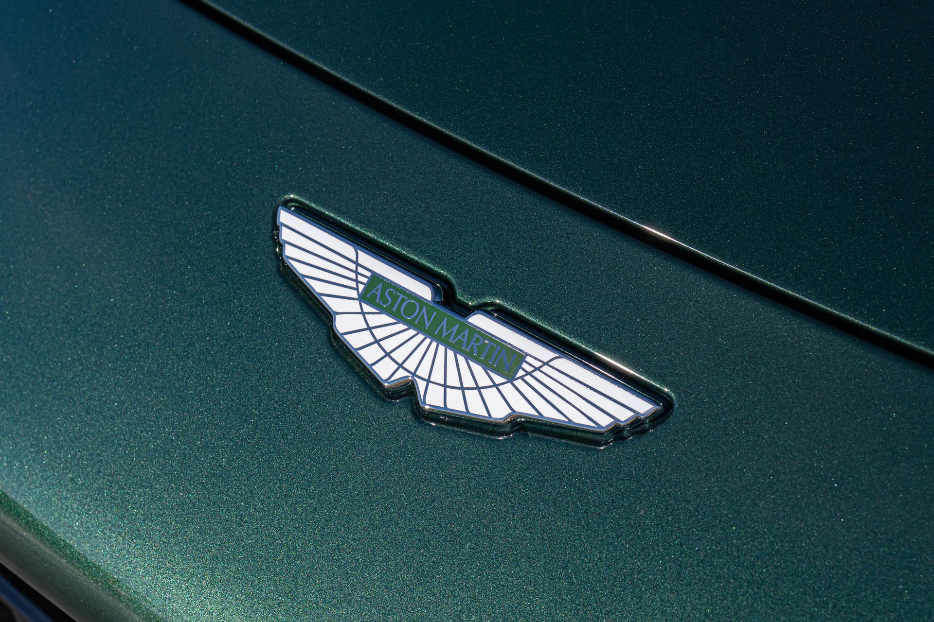 Used 2023 Aston Martin V8 Vantage Roadster image 20