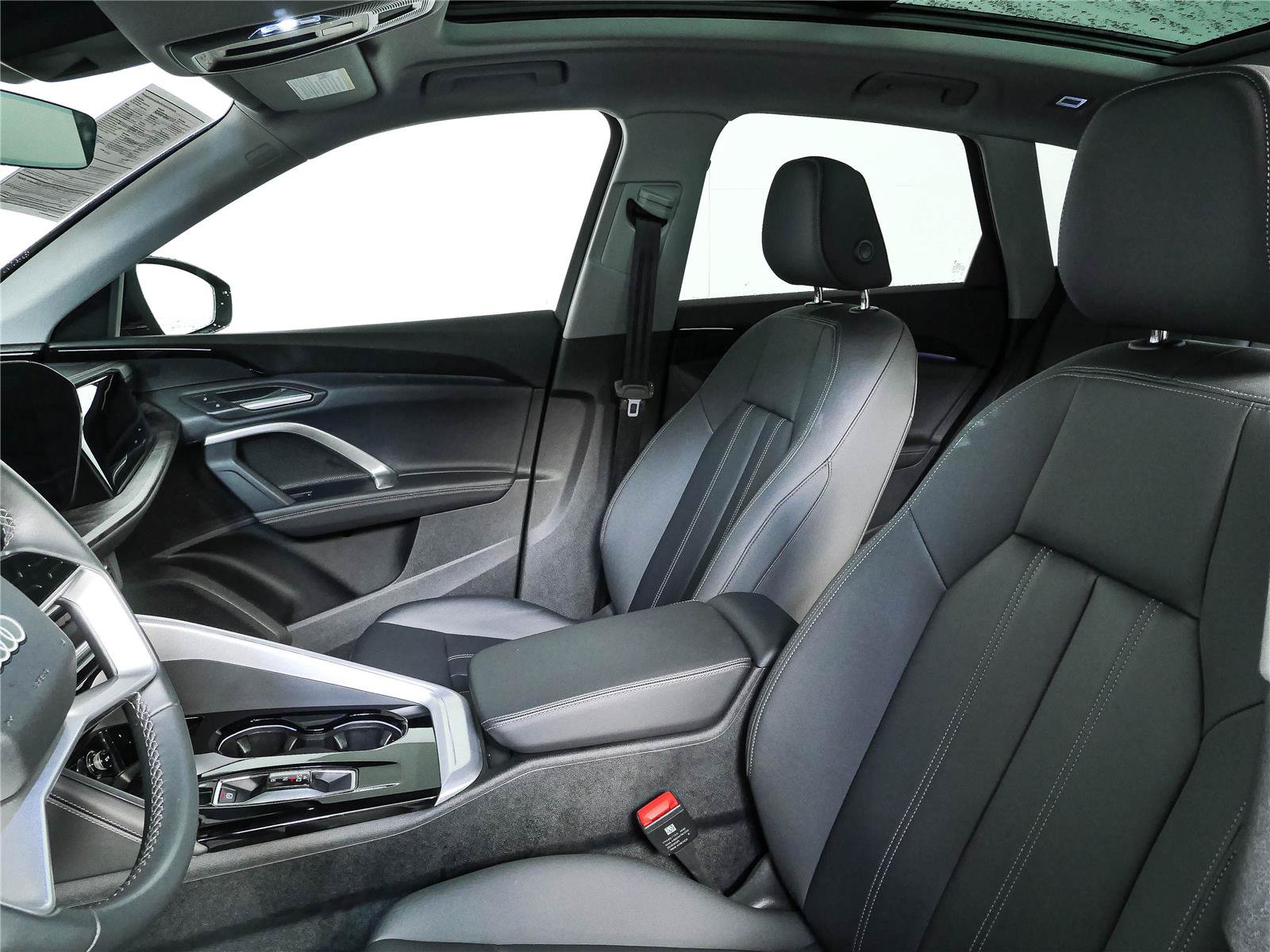 Used 2025 Audi Q5 Premium w/ Convenience Package AWD/4WD image 6