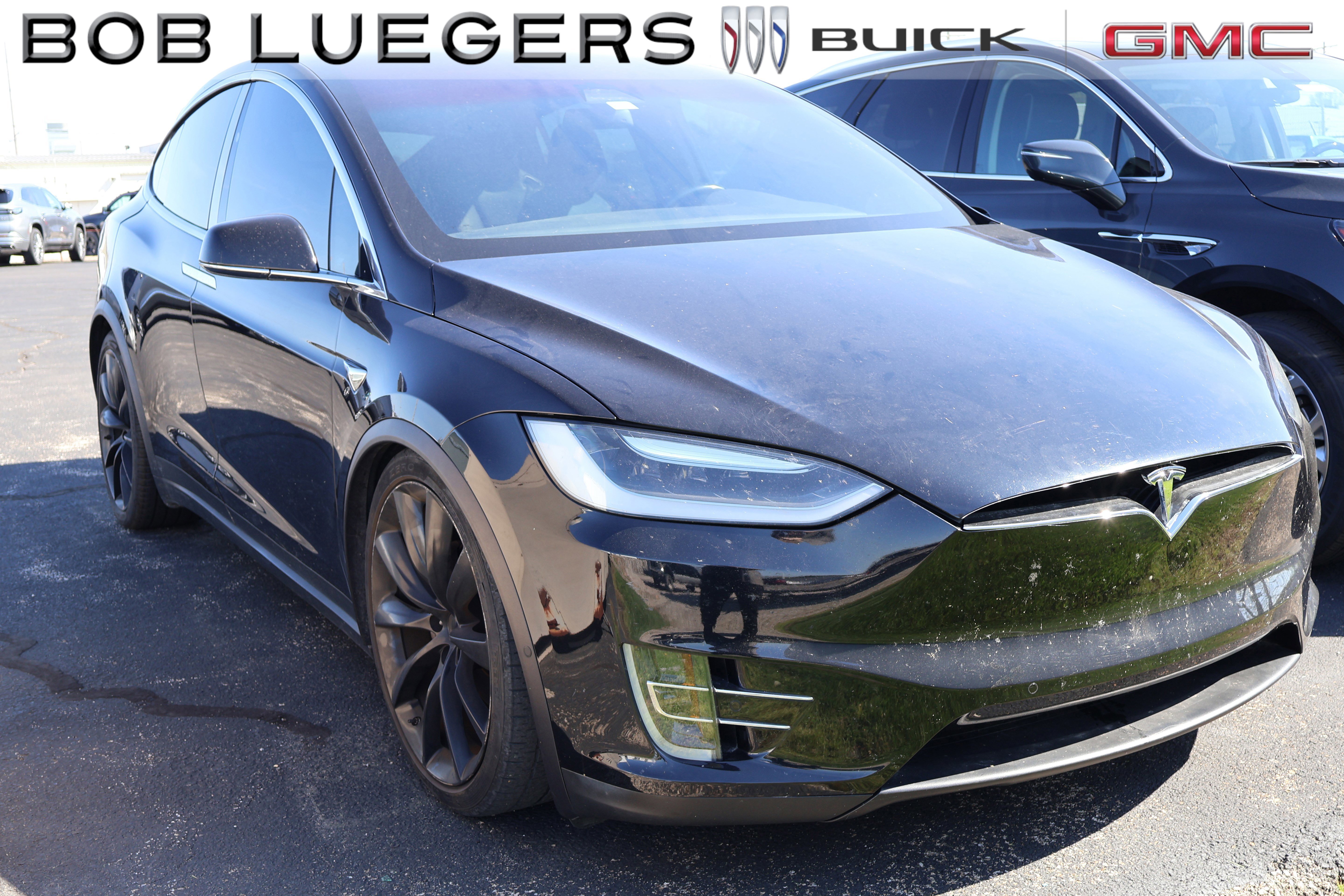 Used 2017 Tesla Model X 90D image 1