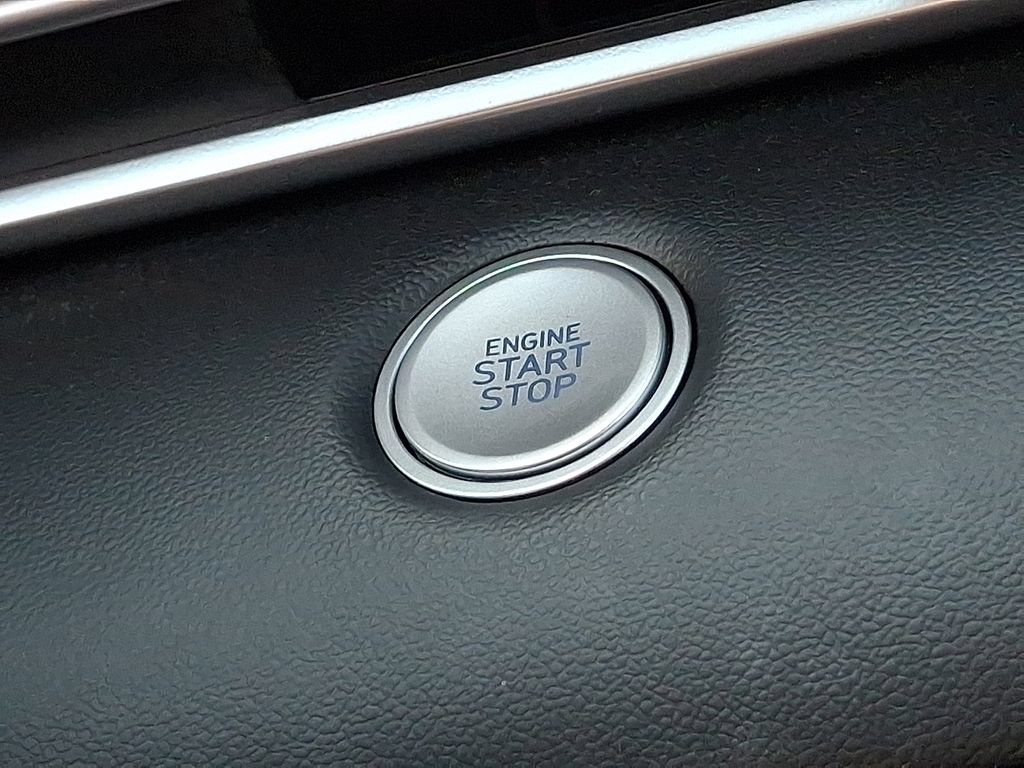 Used 2023 Hyundai Elantra SEL FWD image 22