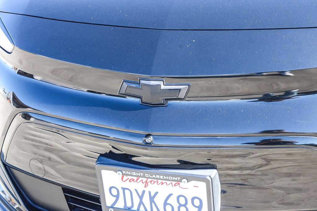 Used 2023 Chevrolet Bolt EUV Premier w/ Sun & Sound Package FWD image 6