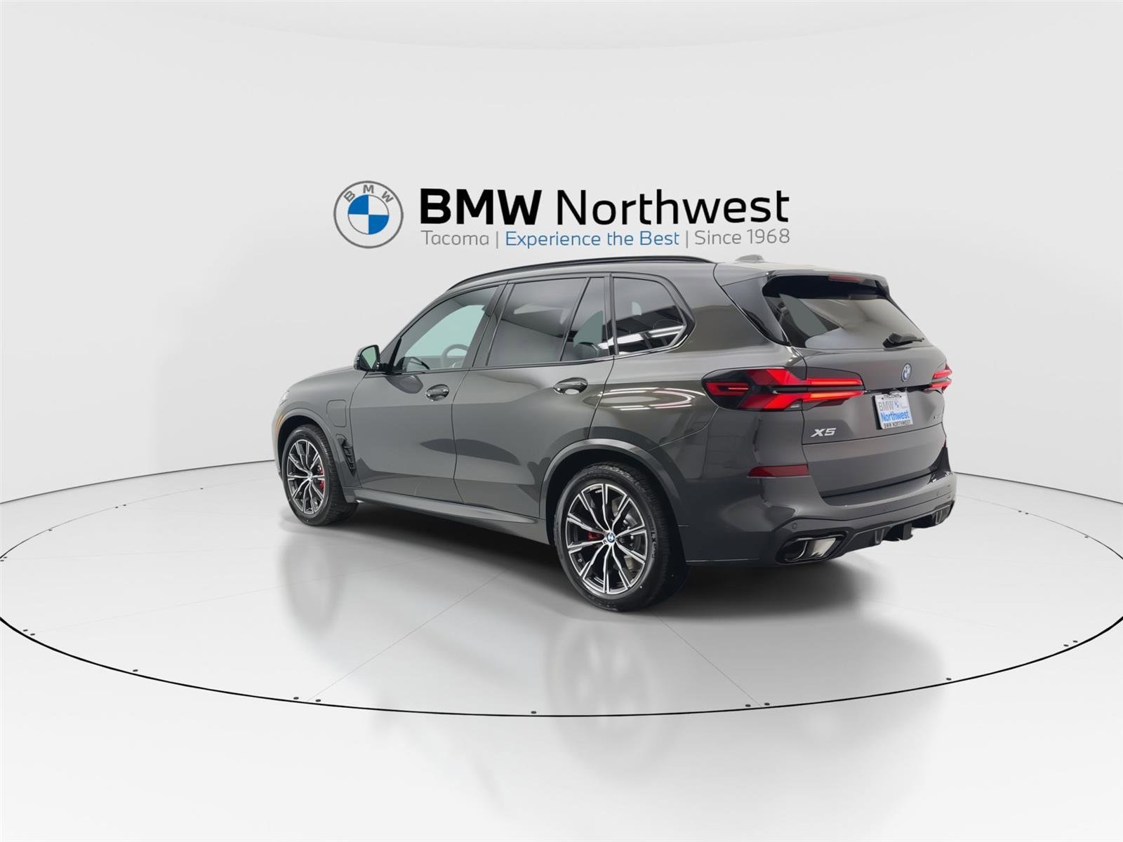 New 2026 BMW X5 xDrive50e image 12